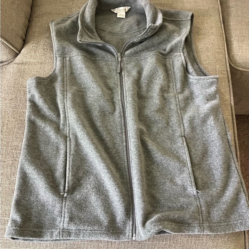 Natural Reflections Heather Gray Fleece Vest size XL in NWOT